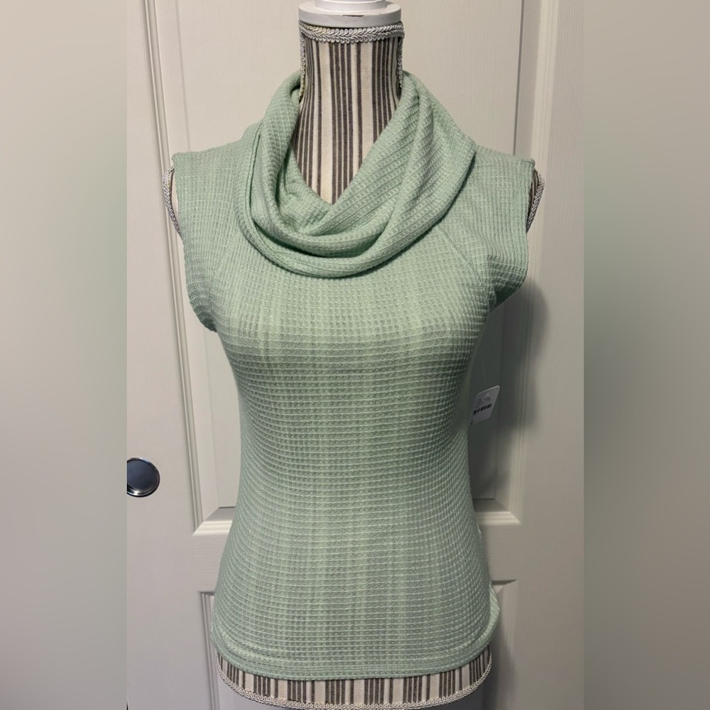 NWT Free People Intimately Cowl Up Cap Sleeve Cami, color Sky/Ciel (Mint), Sz M